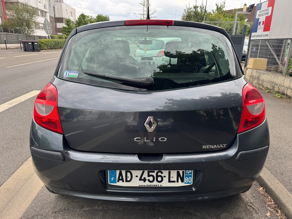 RENAULT Clio 1.2i 16v 75 AUTHENTIQUE