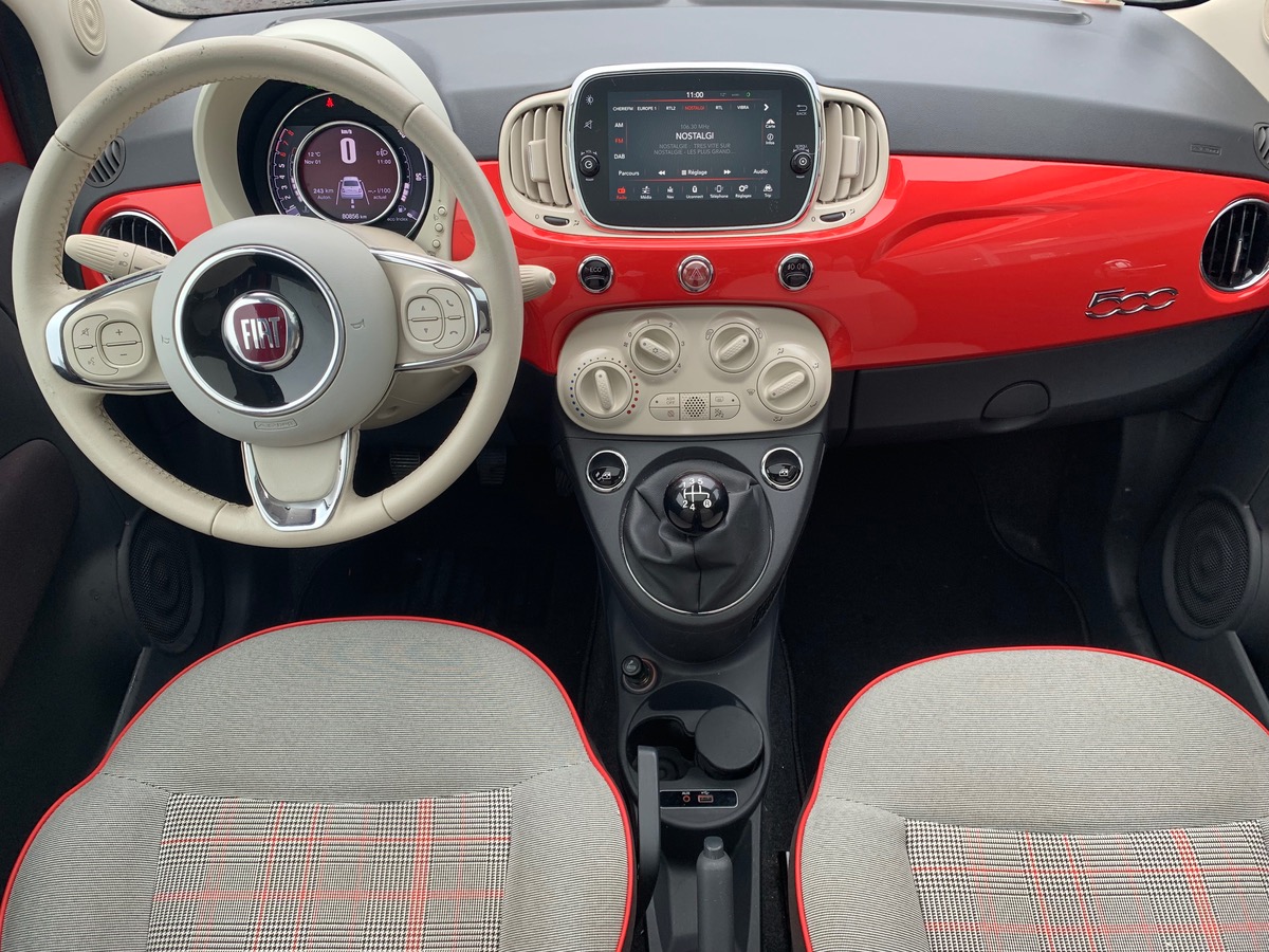 Fiat 500 85 ch | LOUNGE | Uconnect Radio 5" NAV LIVE | Radar de stationnement AR | Toit panoramique