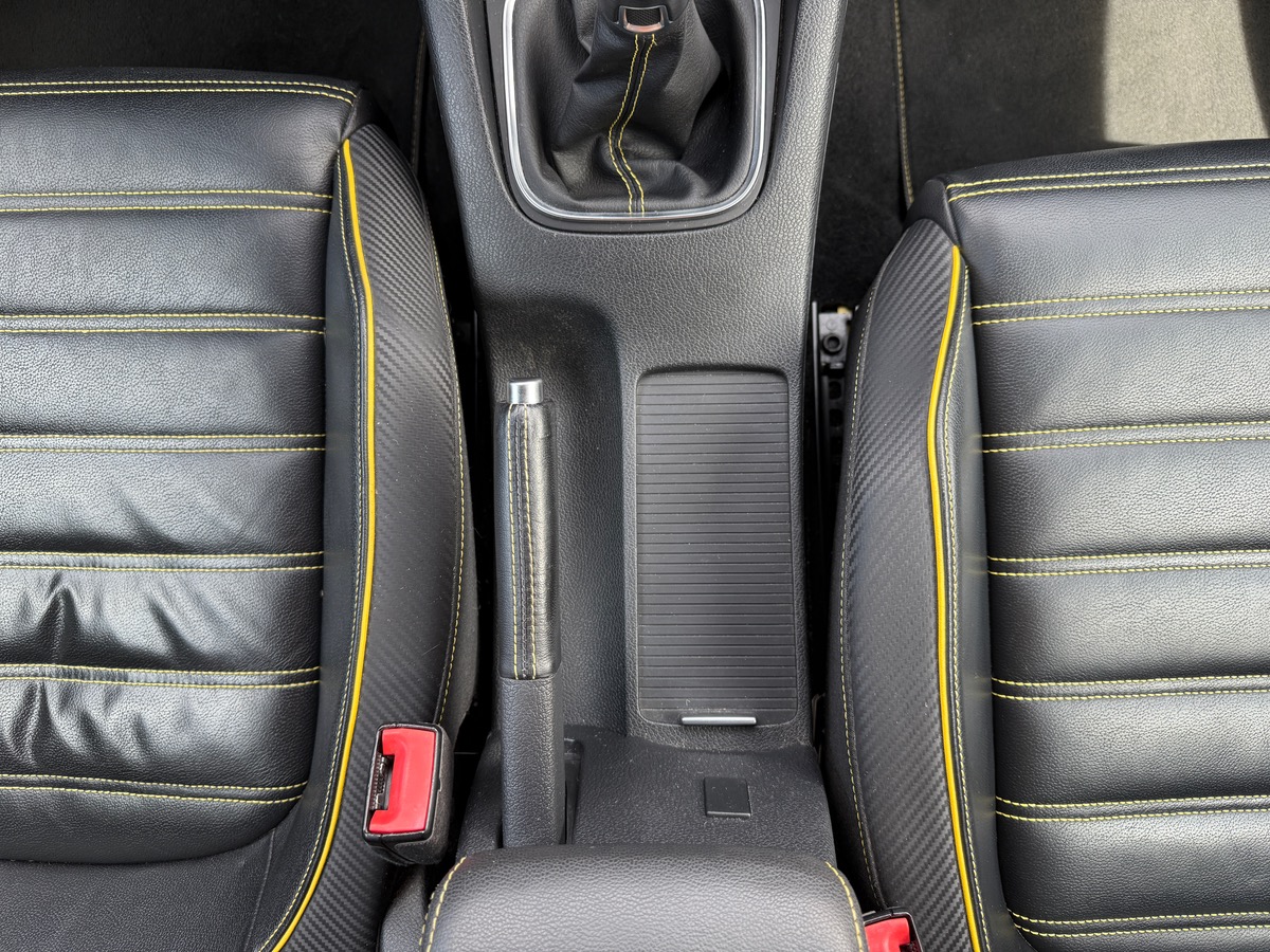 Volkswagen Scirocco II Phase 2 2.0 TDI 184 Bluemotion Technology, Edition CLUB, Suivi Complet.