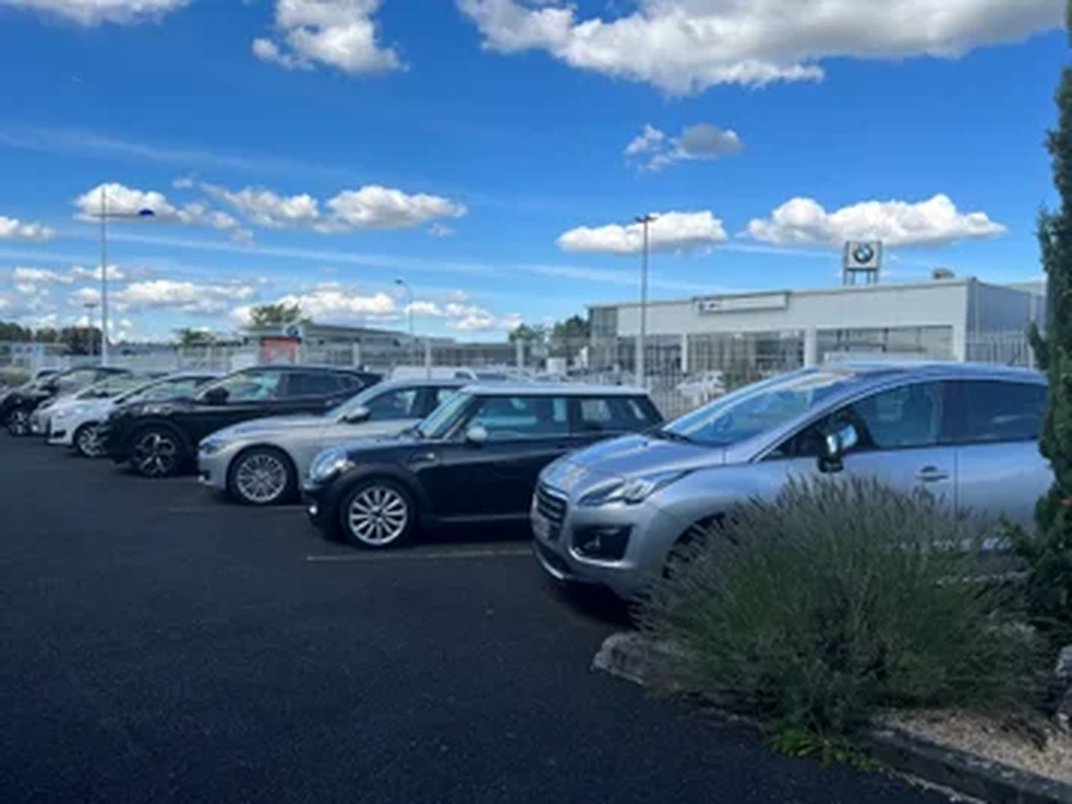 Tesla Model Y Déjà VENDU ! BOOSTER la Vente de votre Véhicule ! Emplacement stratégique !