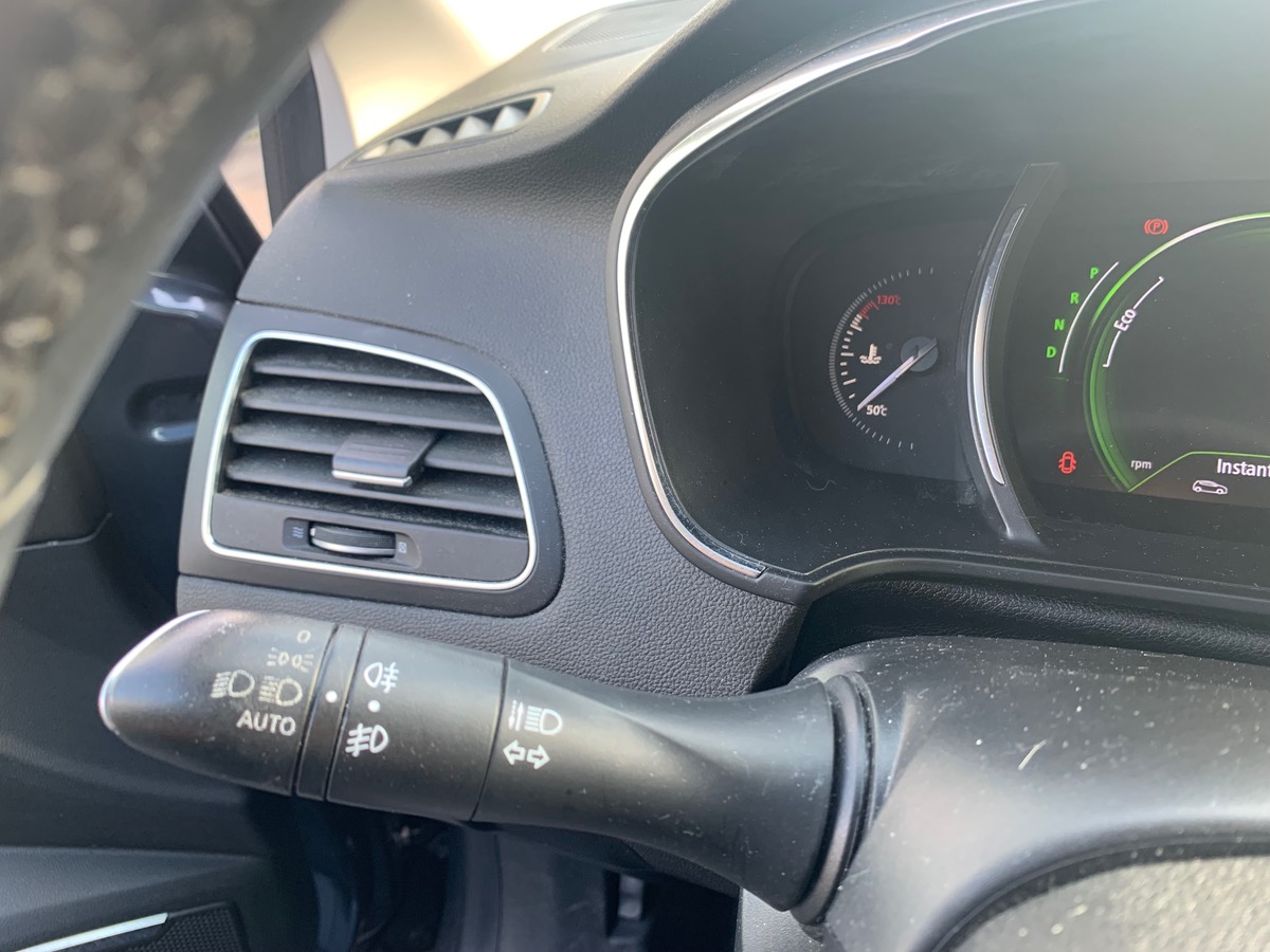 RENAULT Megane Estate Intens | GPS | Jantes Alu 17'' | Caméra de recul | Climatisation automatique