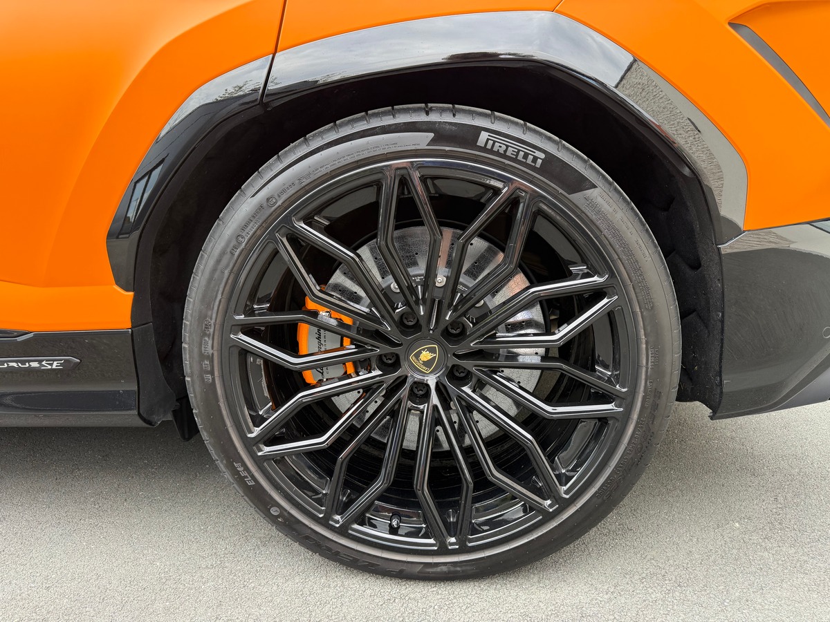 Lamborghini Urus 4.0 V8 800 CH SE / 1ERE MAIN / 14417 KMS