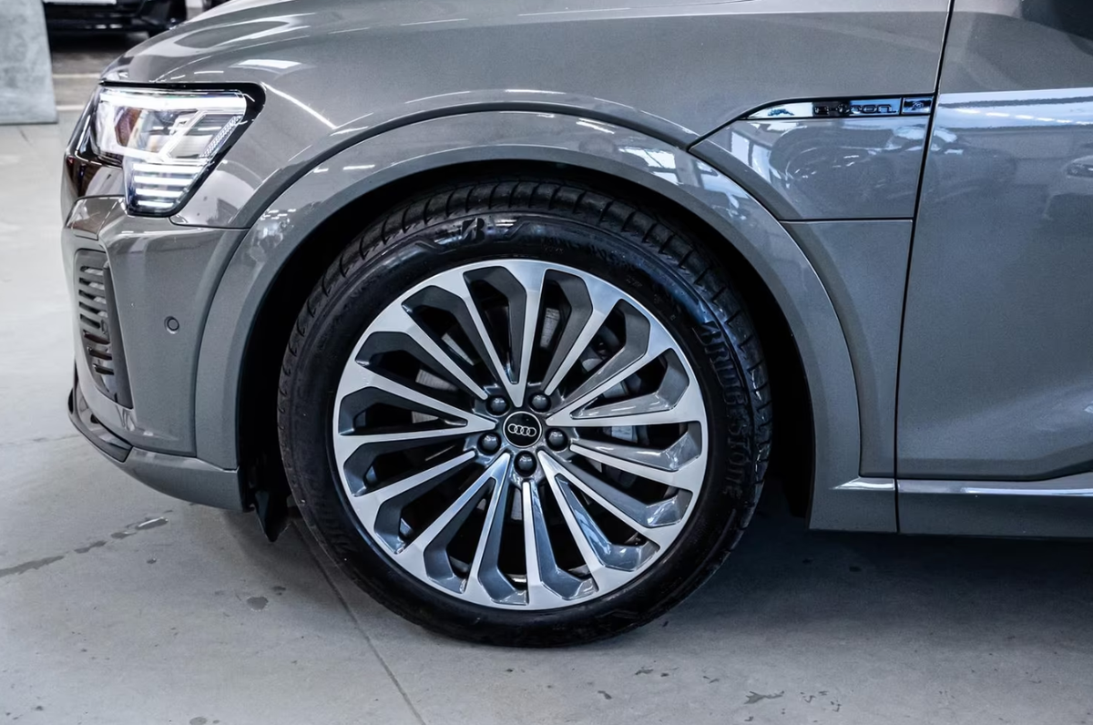 Audi Q8 e-tron Sportback 55 408ch S Line quattro