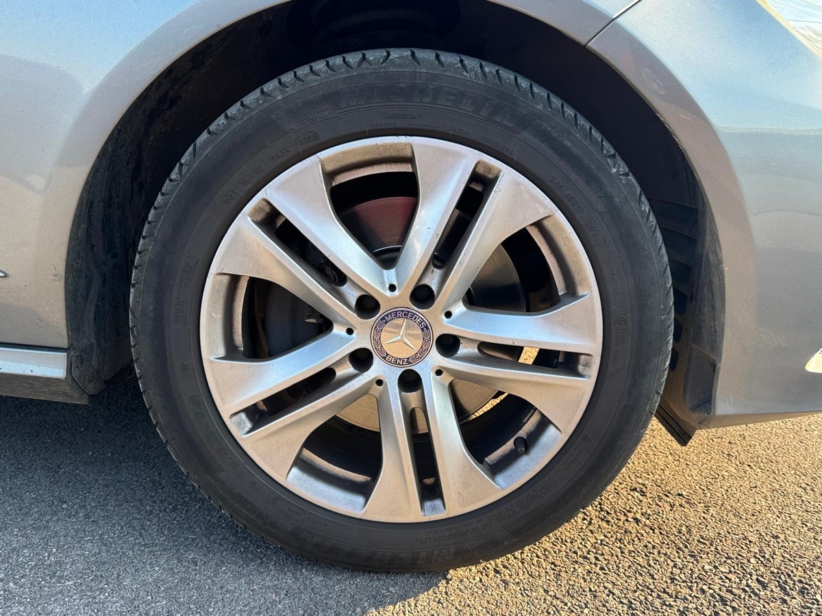 Mercedes-Benz Classe E 250 CGI