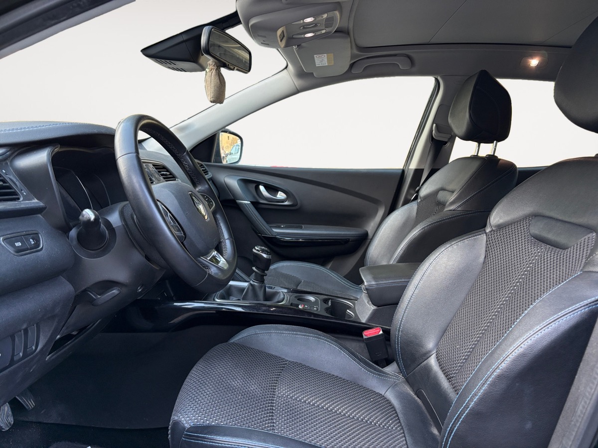RENAULT Kadjar BLACK EDITION 115 DCI / DISTRIB OK / TOIT OUVRANT