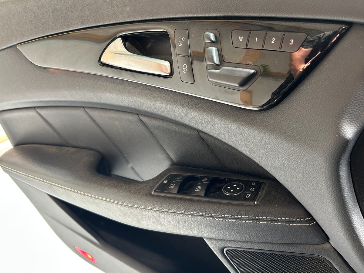 Mercedes-Benz CLS Shooting Break 350 CDi 3.0 V6 - VIDANGE OK - GARANTIE
