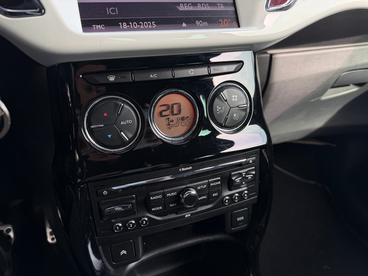 Citroën DS3 Sport Chic 1.6 e-HDI 110 cv - 2nd main