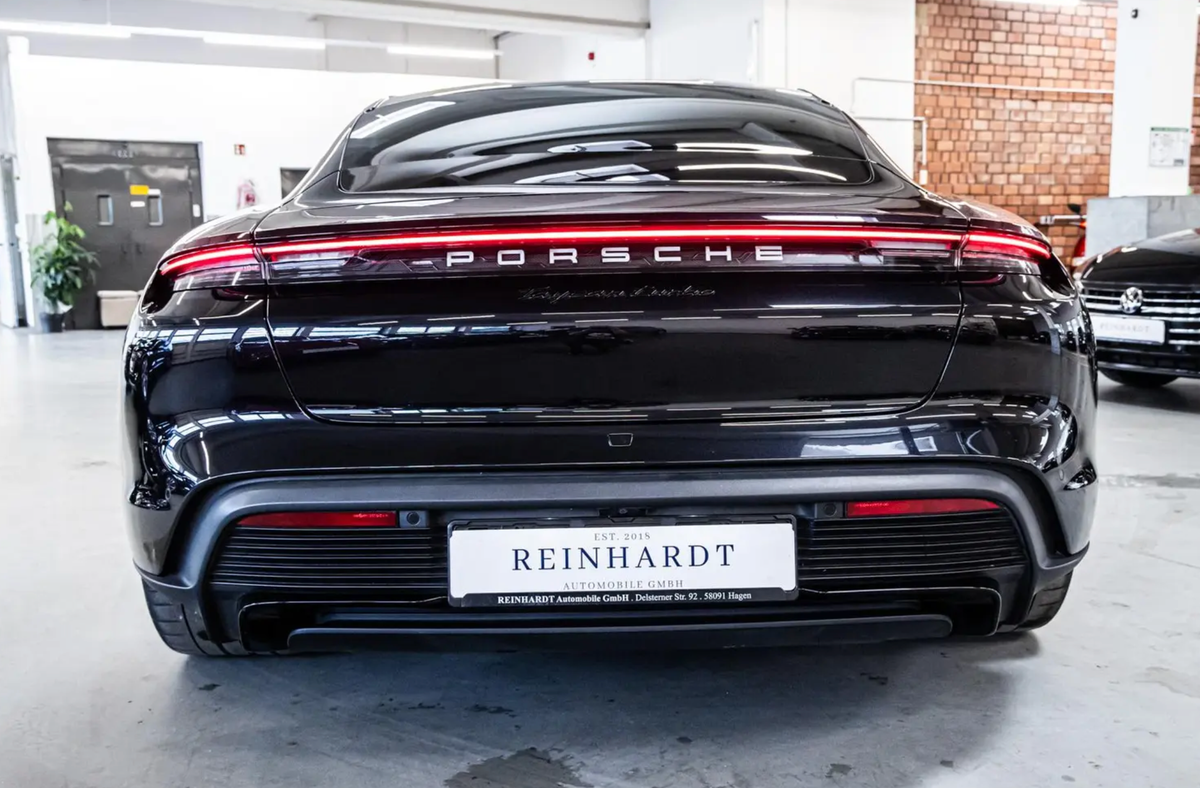 Porsche Taycan 680ch Turbo/Bose