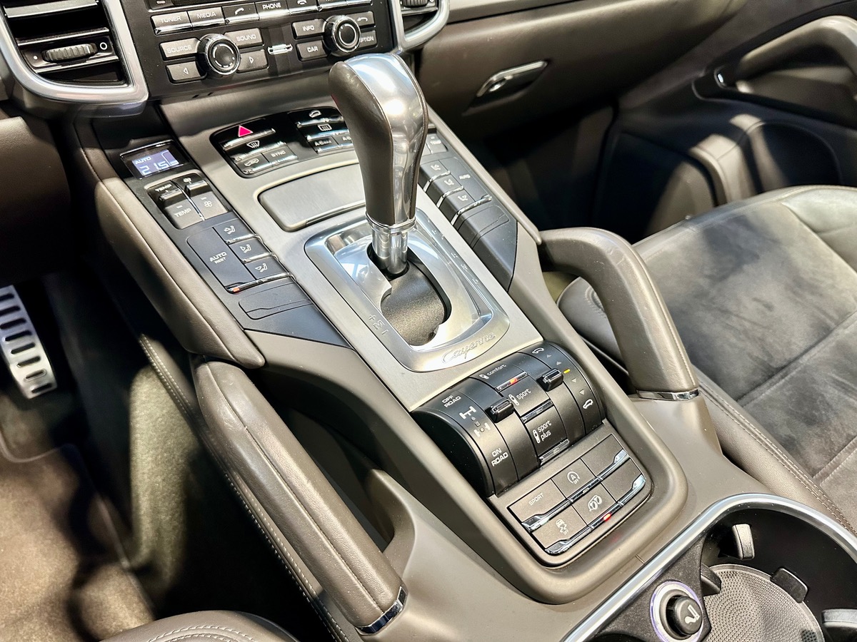 Porsche Cayenne II (2) GTS 3.6 440 Tiptronic 8 Français i