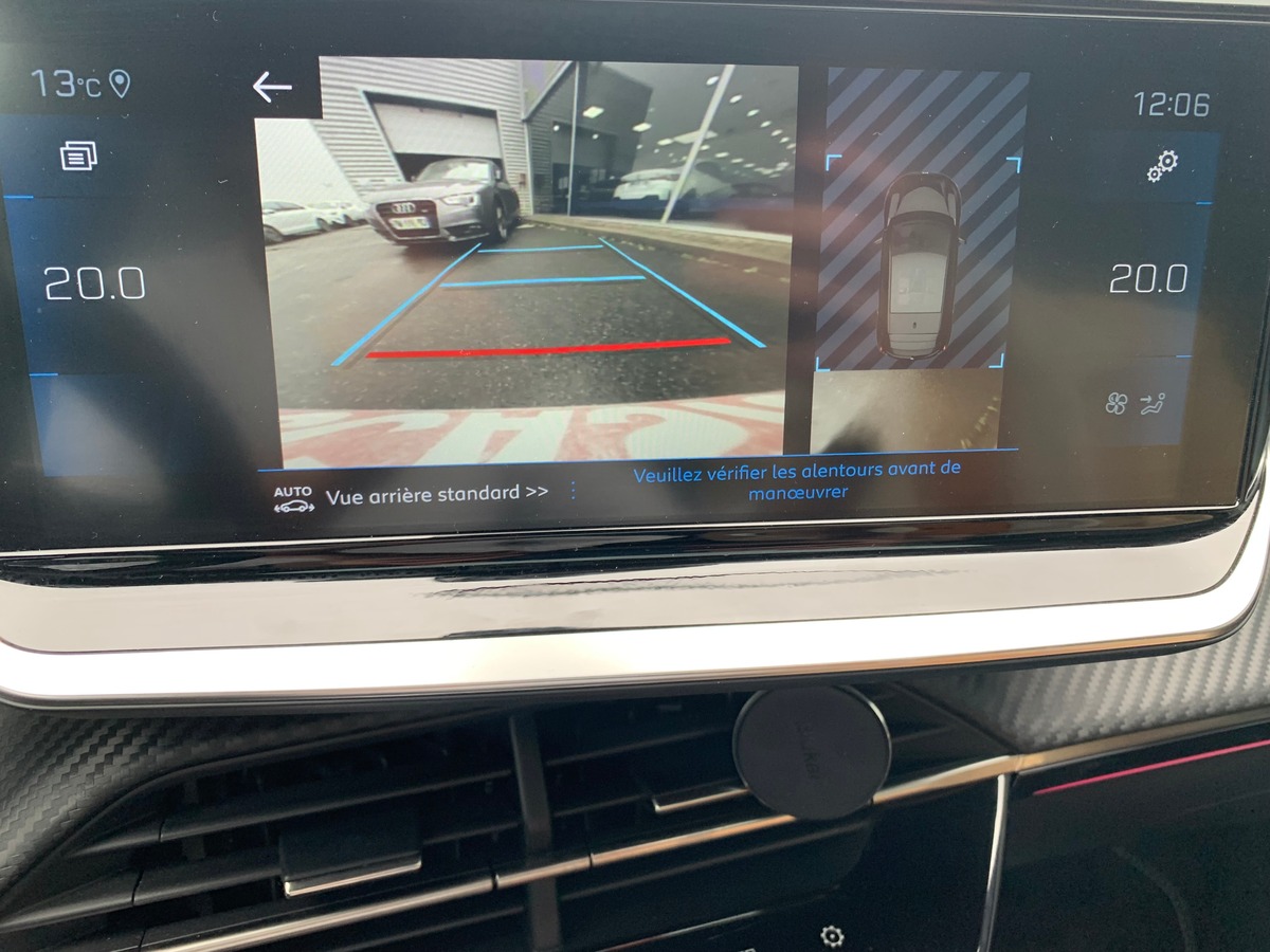 Peugeot 208 130 | GT | Toit panoramique | Caméra recul | Avertisseur angles morts | Apple car play