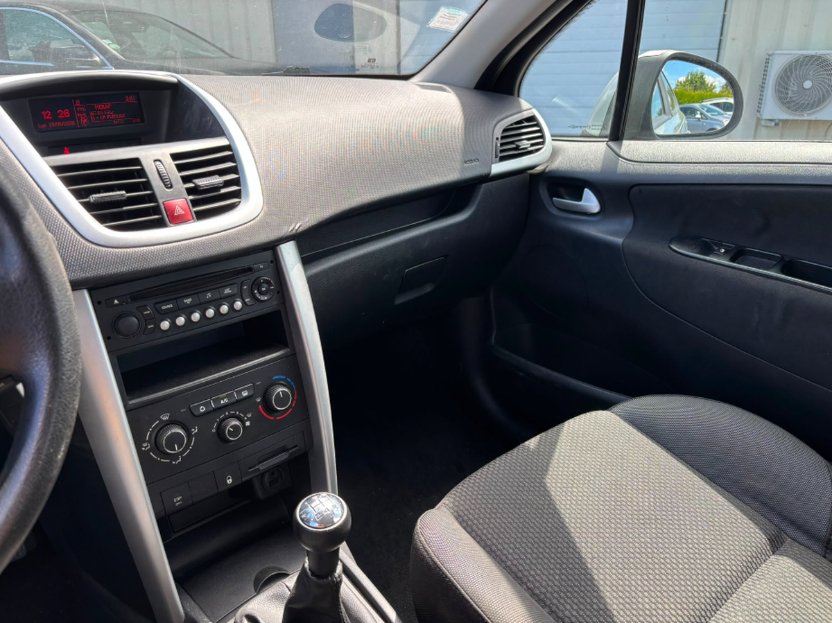 Peugeot 207 1.6 HDI 90 ch 5 portes BVM