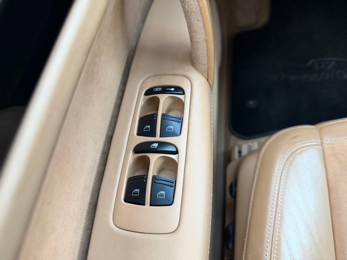 Porsche Cayenne GTS 4.8 V8 TIPTRONIC / TOIT OUVRANT / SIEGES AV CHAUFFANT / HAYON ELECTRIQUE