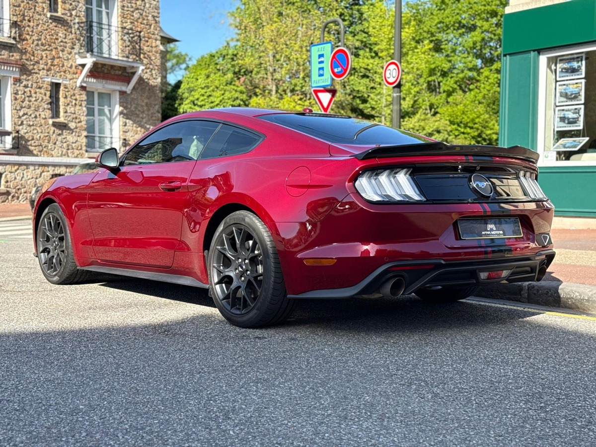 Ford Mustang Fastback - 2.3L Ecoboost