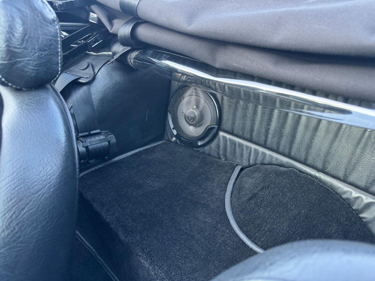 Triumph TR 6 Overdrive cabriolet 1976 - conduite à gauche