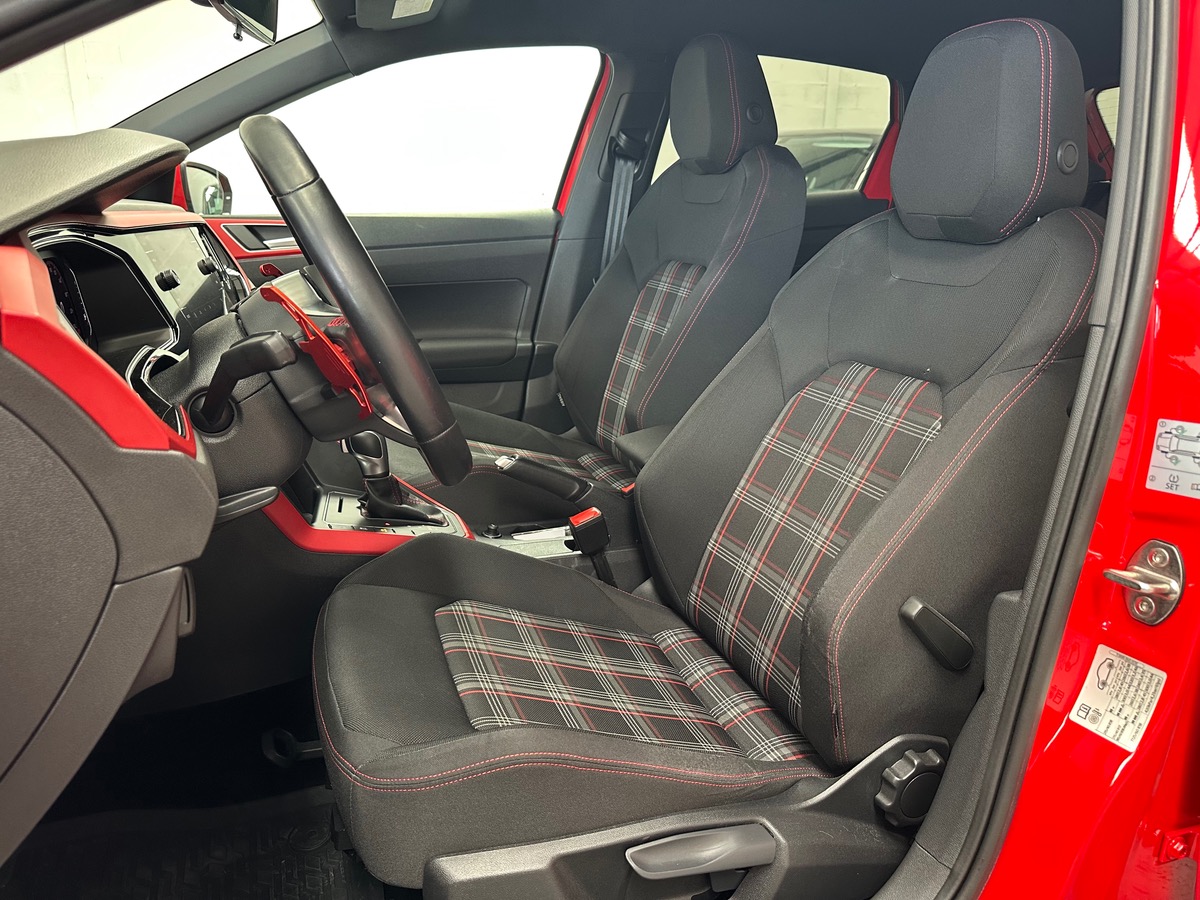 Volkswagen Polo VI GTI 2.0 TSI 200cv DSG6