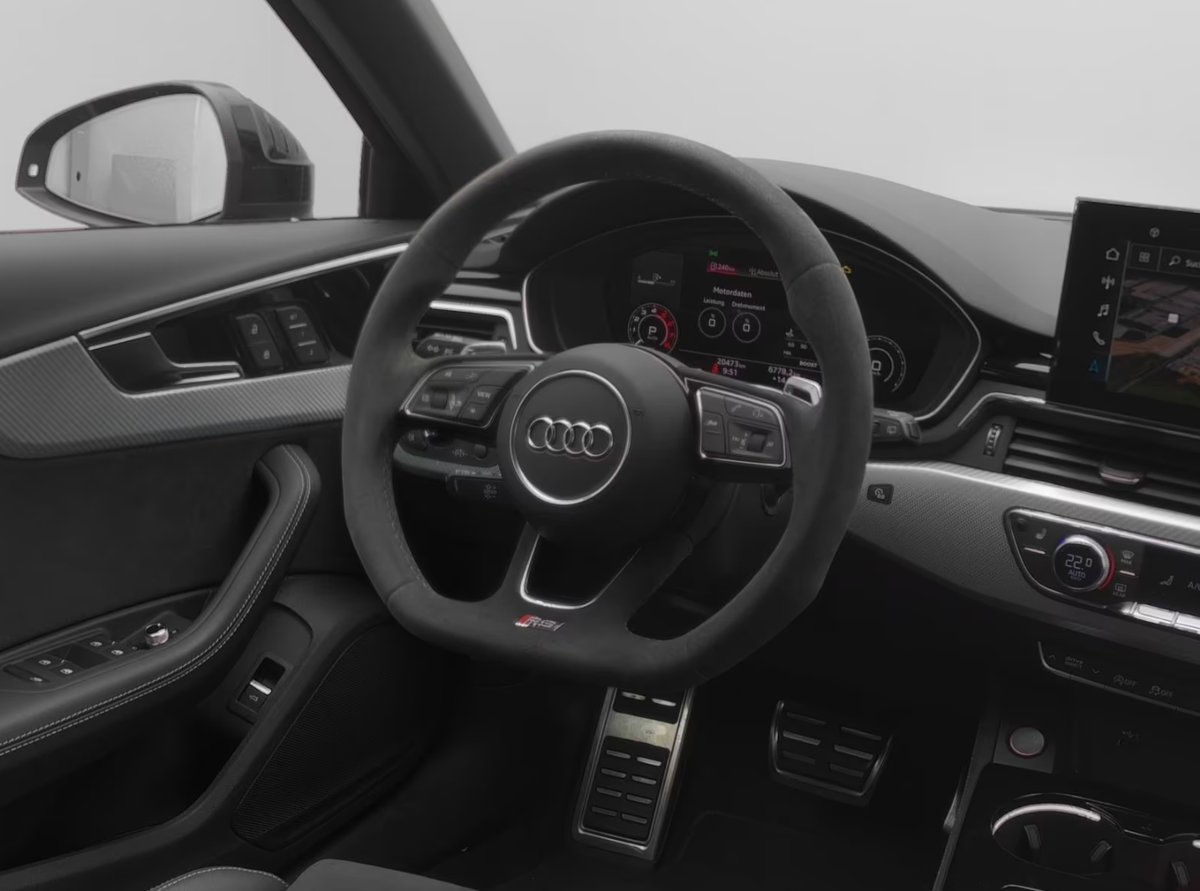 Audi RS4 Avant 2.9 V6 TFSI 450ch quattro tiptronic 8/Attelage/Gris daytona nacré