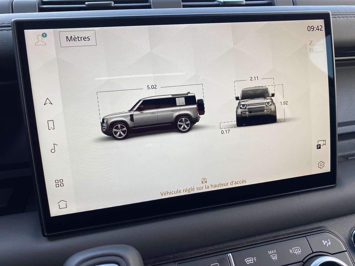 LAND ROVER DEFENDER 110 P400E HSE COUPE DU MONDE / 18850 KMS