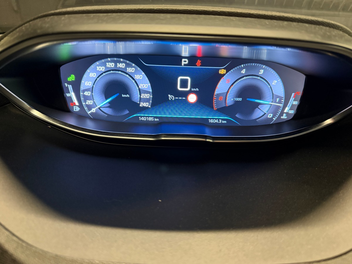 Peugeot 3008 1.5 hdi Allure Cock Pit / Hayon Electrique / Carplay Android / Caméra de Recul