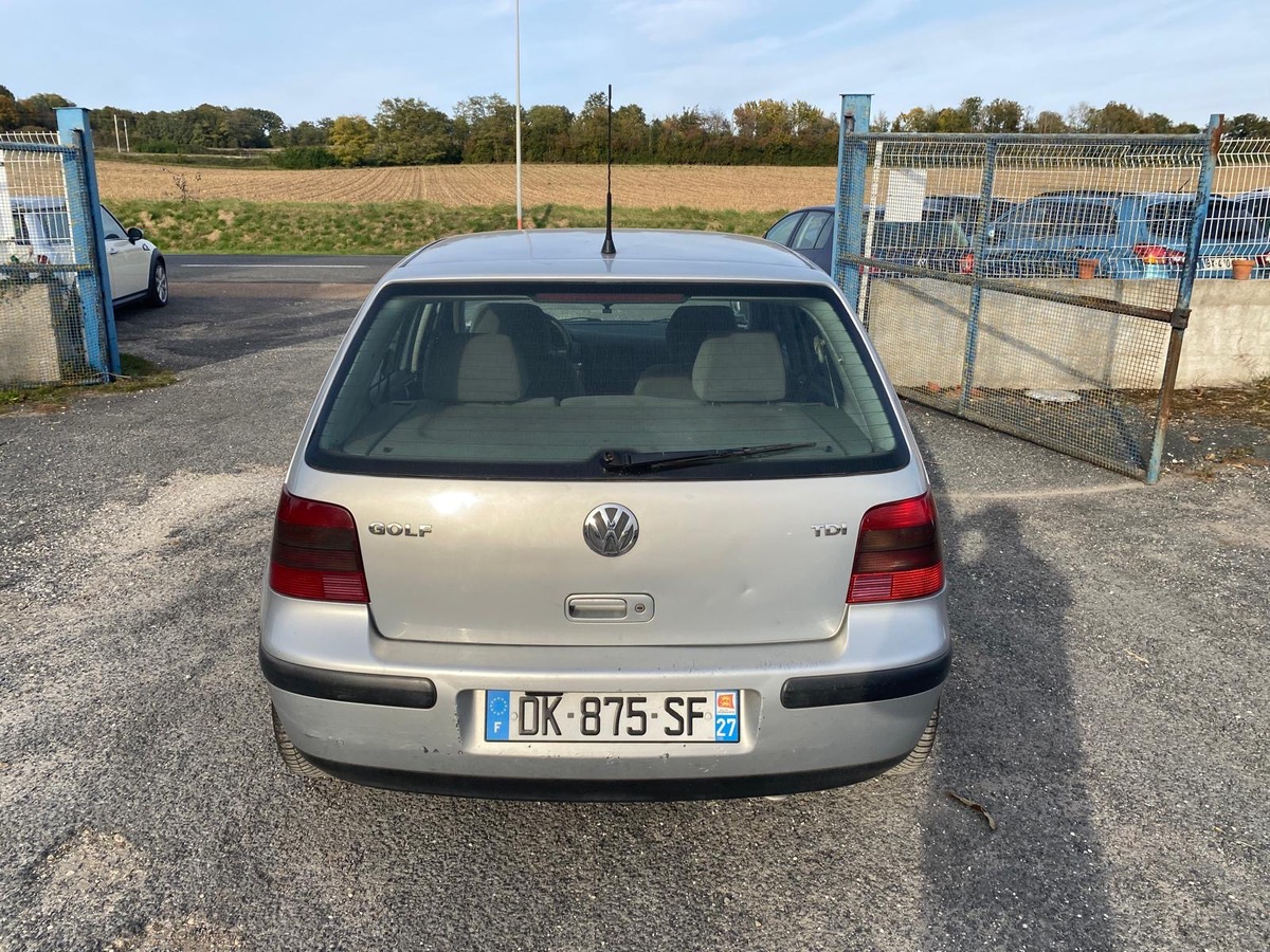 Volkswagen Golf 4 1.9 tdi 110cv petit prix contrôle ok 