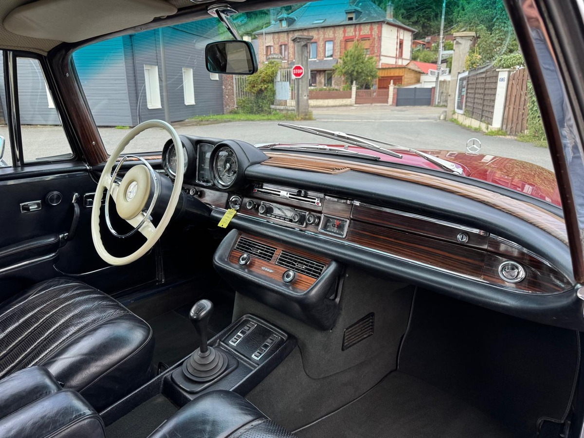 Mercedes-Benz 280 SE 3.5 V8 BOITE MANUELLE