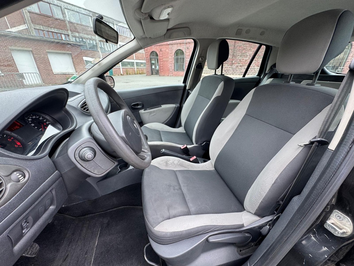 RENAULT Clio III Estate 1.5 DCI 68ch Authentique - garantie