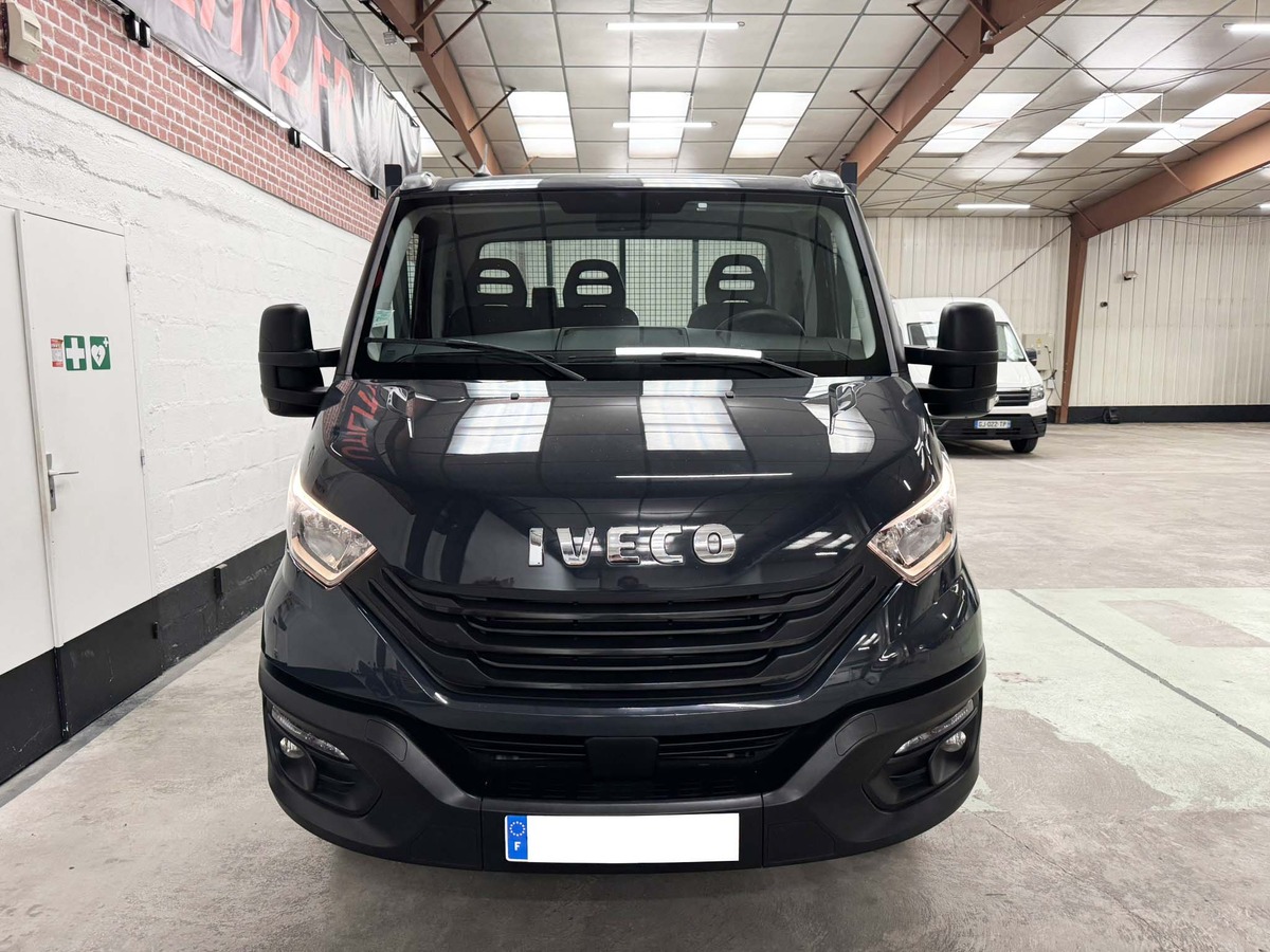 Iveco Daily 35C18 HI-MATIC 180cv plateau roues jumelées 51.452 kms