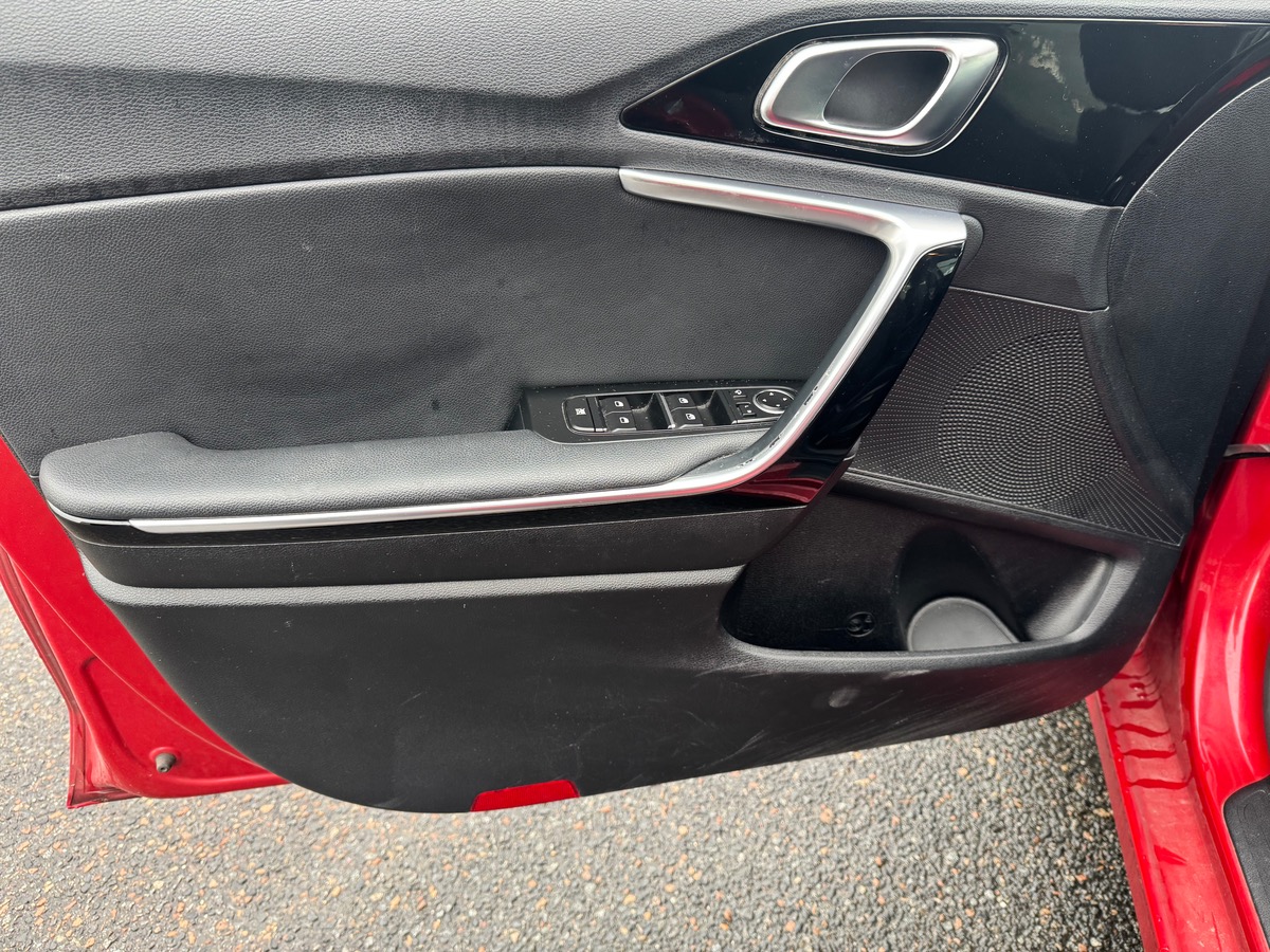 Kia Ceed 120 ch | ACTIVE | GPS | Caméra de recul | Climatisation automatique | Régulateur de vitesse