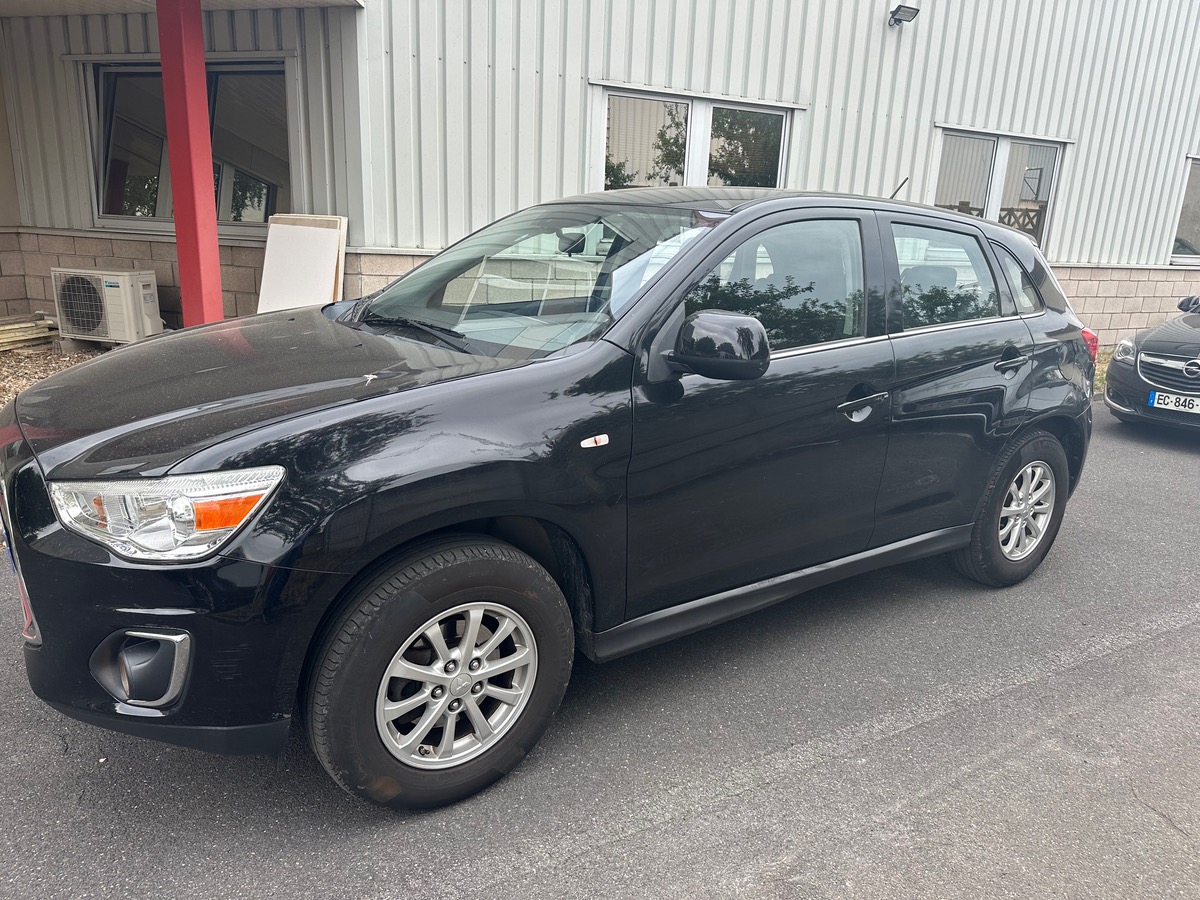 Mitsubishi ASX 1.6 DI-D 115 CV 4/4 invite 1er main 4XCB