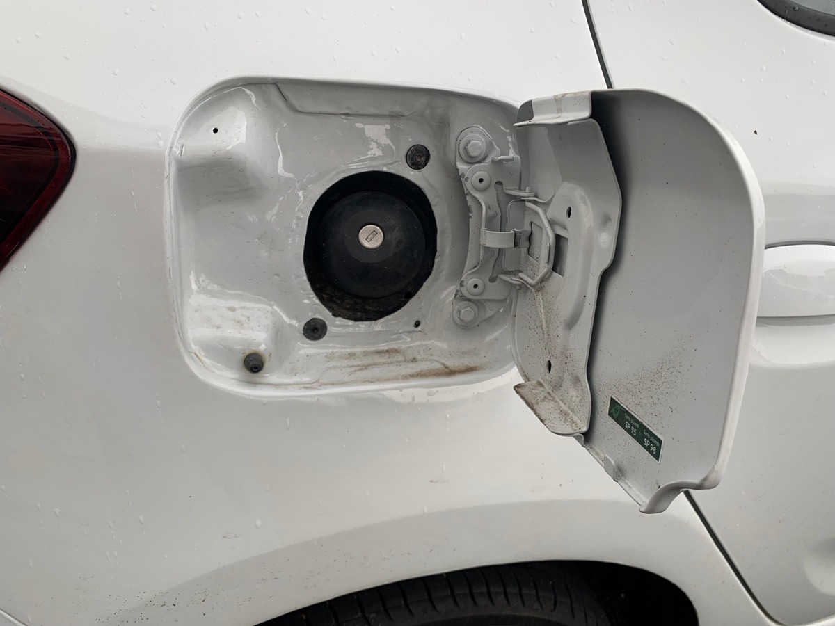 Dacia Sandero 90 ch | Lauréate | Phase 2 | GPS | Régulateur de vitesse | Climatisation | Bluetooth