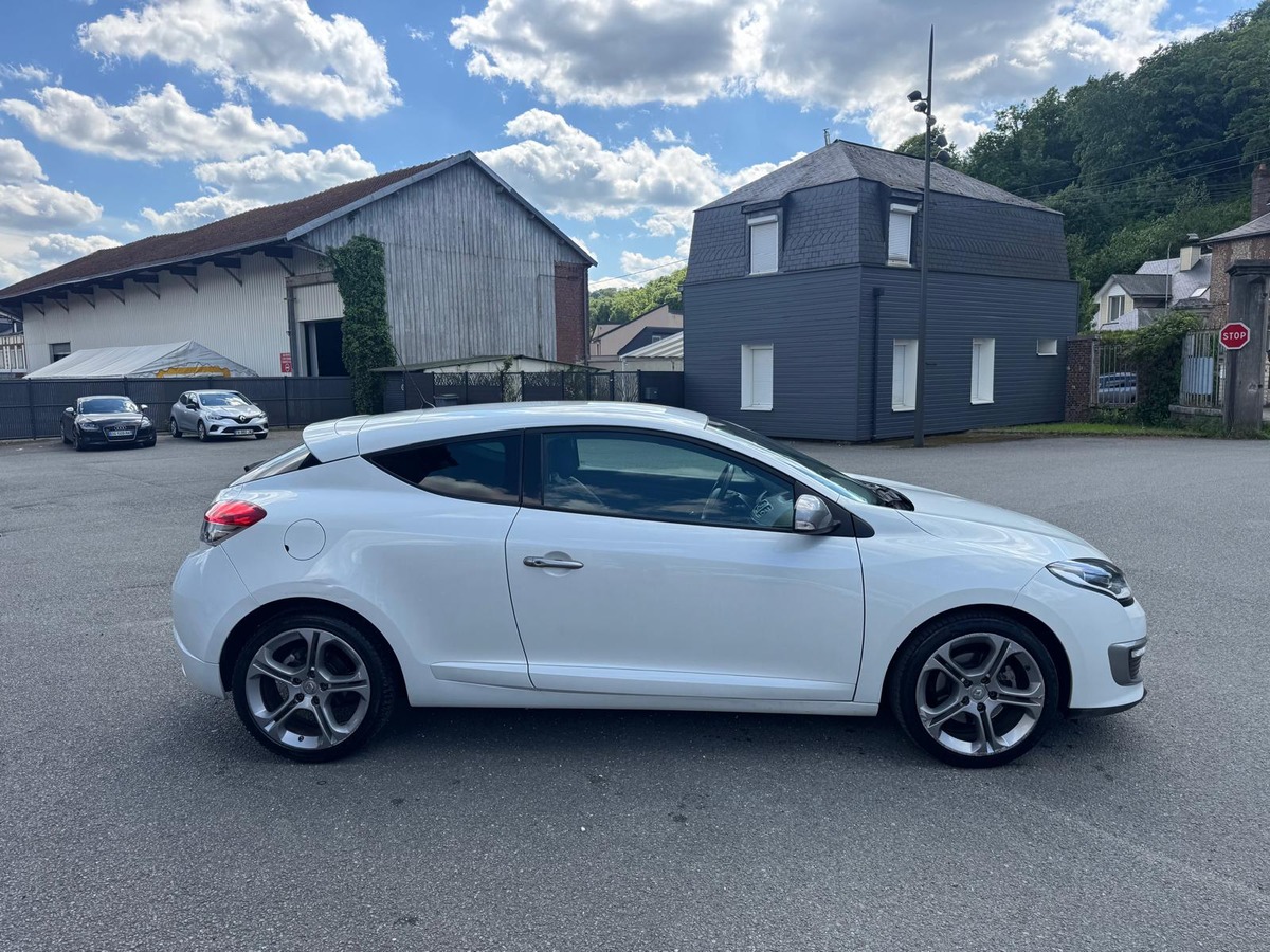 RENAULT Megane III Coupé 2.0 dCi 163 GT
