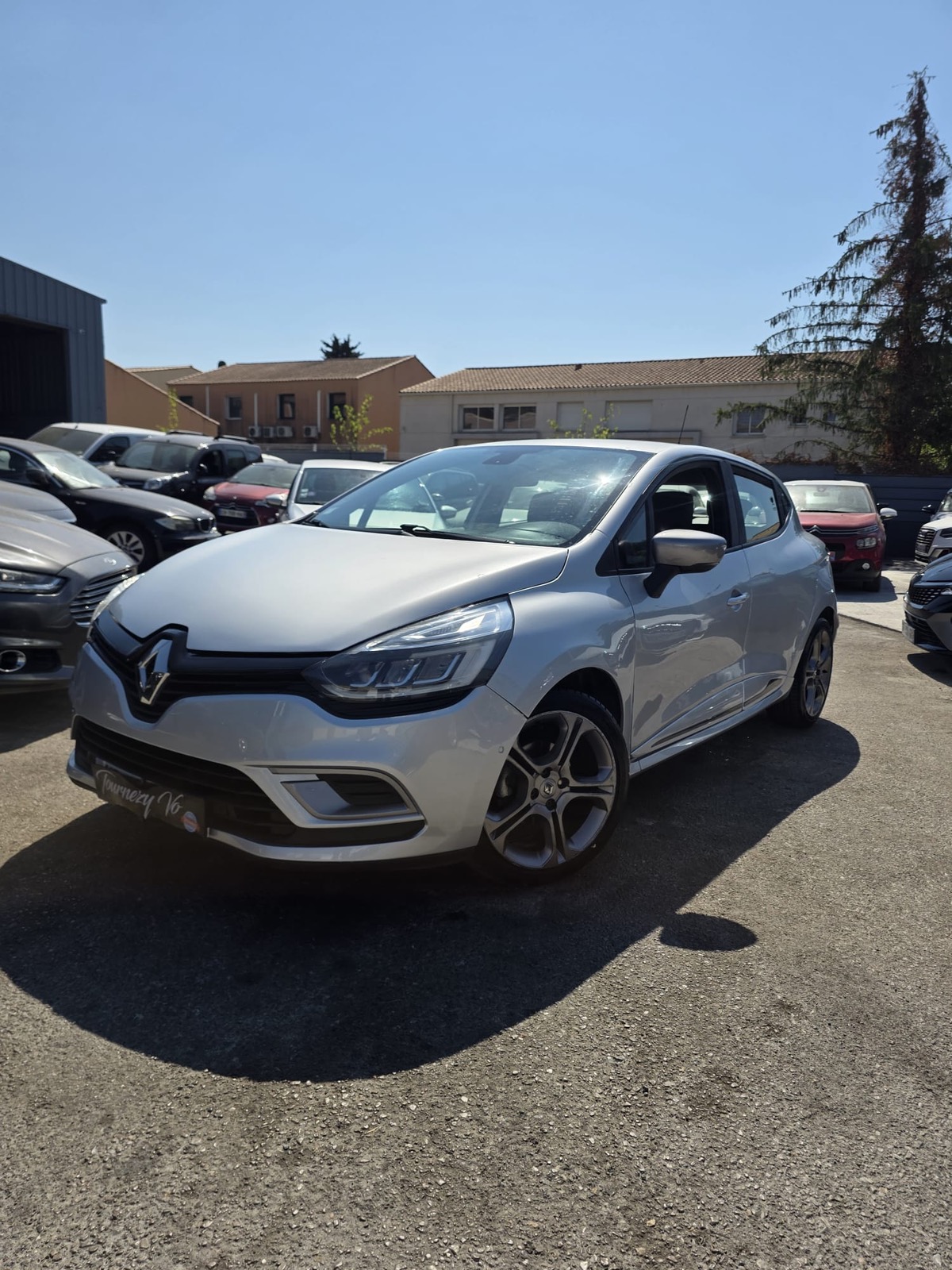 RENAULT Clio