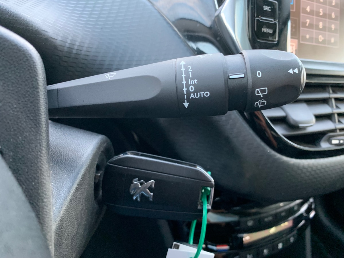 Peugeot 2008 120 ch | Crossway | Caméra de recul | Toit panoramique | GPS | Grip control