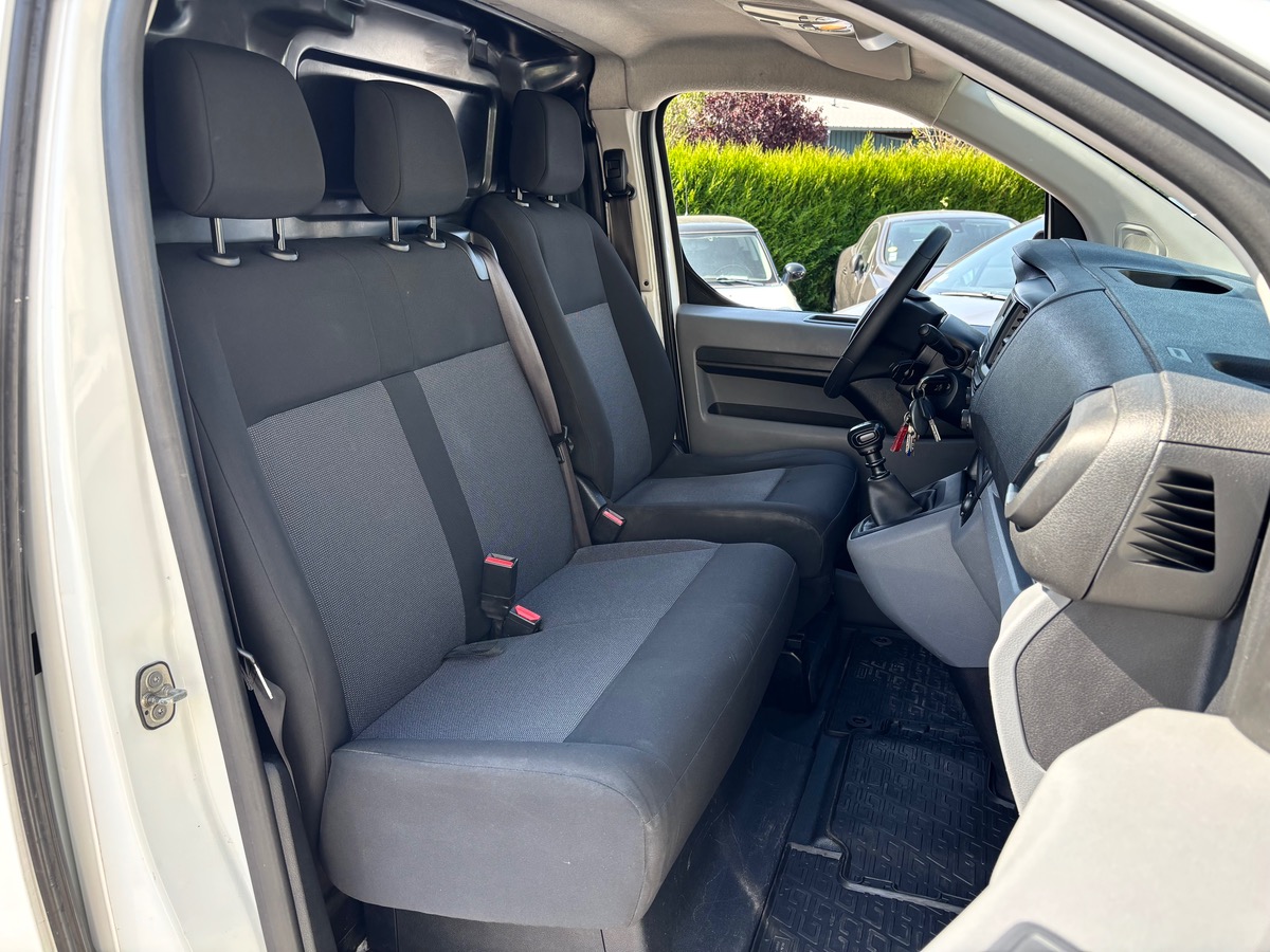 Peugeot Expert L2H1 2.0 120 BVM6 Premium Pack