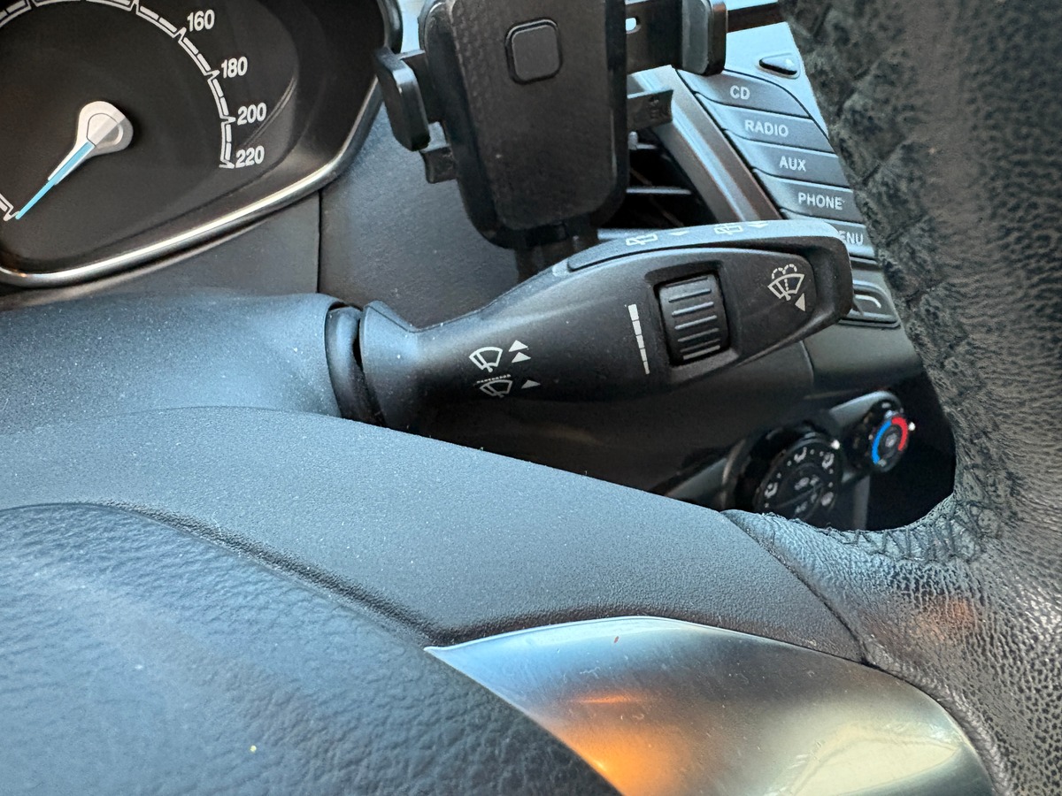 Ford Fiesta 1.25 82ch Edition - 1ʳᵉ main - ENTRETIEN CONSTRUCTEUR