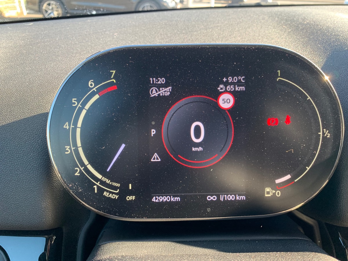 Mini Countryman 136 ch | Cooper Essential | Radars de stationnement avant / arrière | JA 18" design