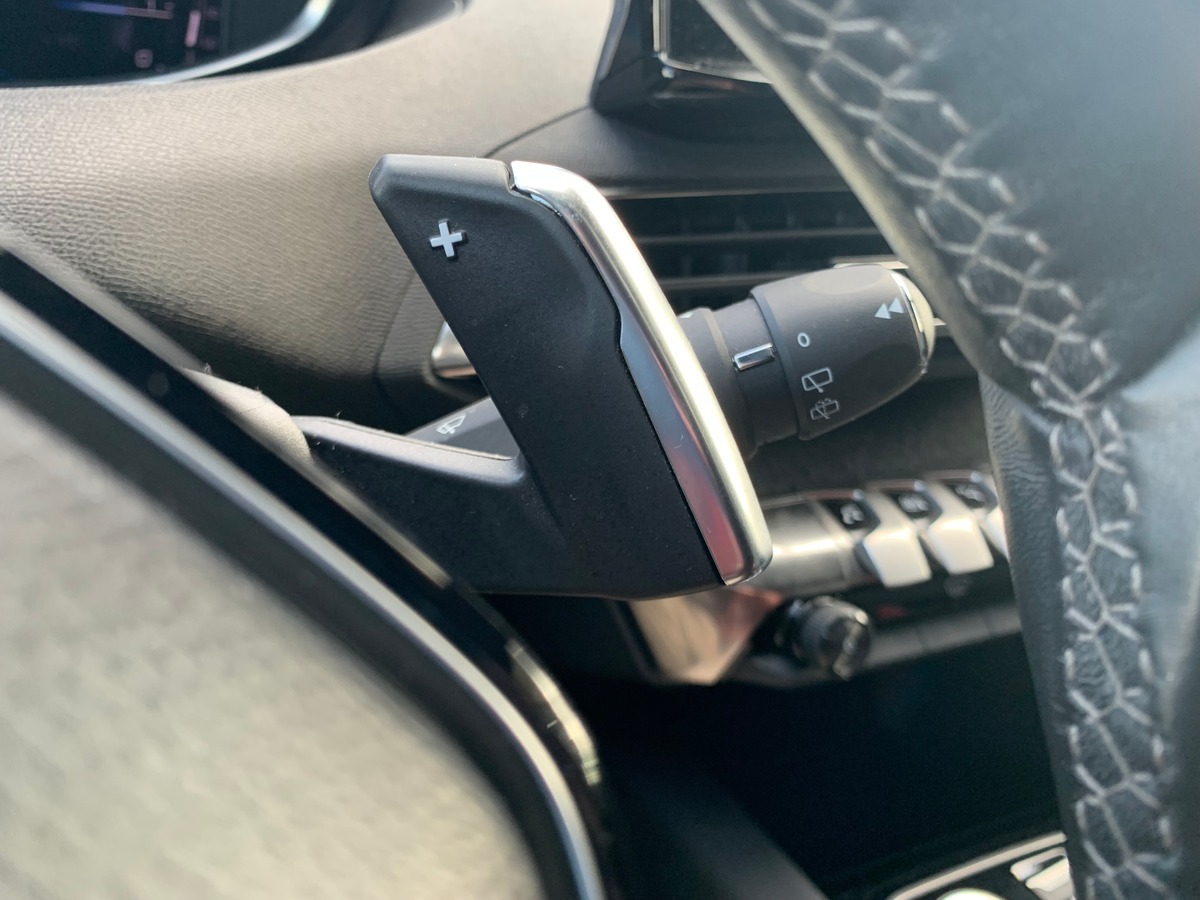 Peugeot 5008 130 ch | 7 Places | Allure Pack | Apple Car Play et Android Auto | Caméra de recul