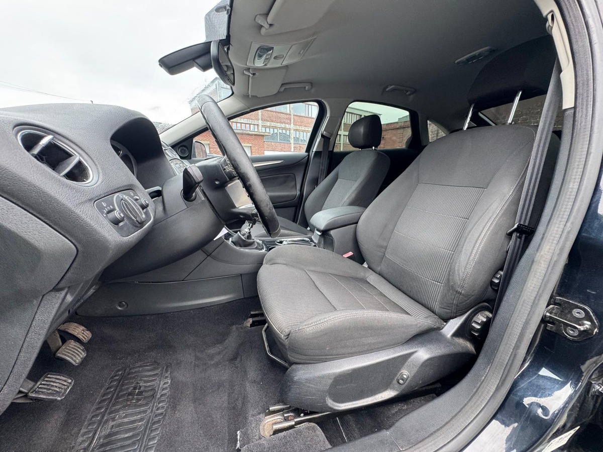 Ford Mondeo 1.8 TDCI 125cv Titanium - Garantie