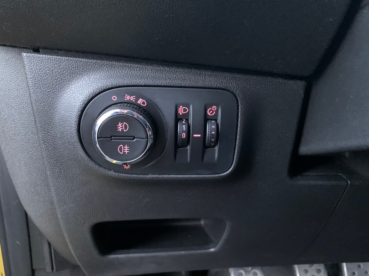 Opel Corsa 100 ch | Color edition | Climatisation | Bluetooth