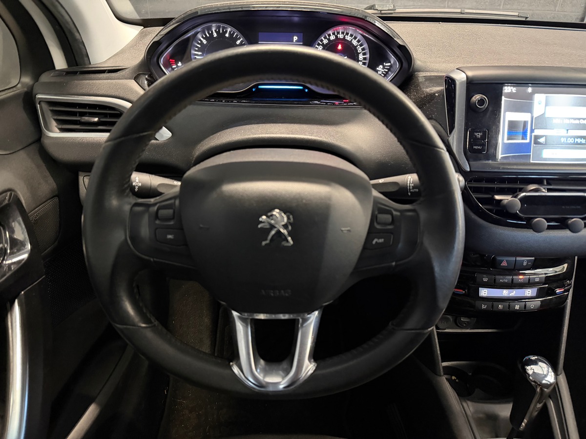 Peugeot 208 1.6 vti Boite Automatique / Moteur à chaîne