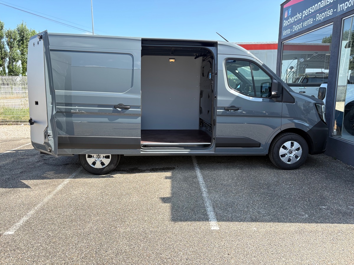 RENAULT Master L2H2 3T5 Blue dCi 150 EXTRA