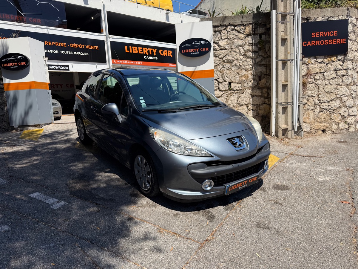 Peugeot 207 1.4 VTI 95 CV / 1er Main / Premium / Km Réel / Clim / Jantes