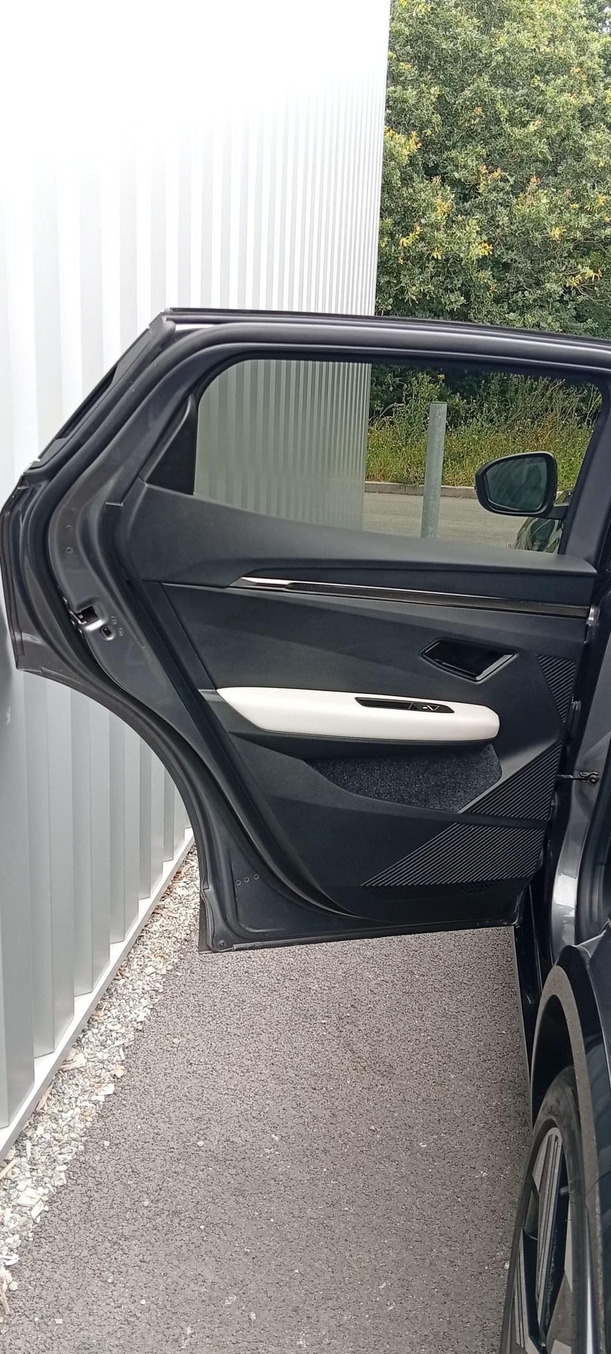RENAULT MEGANE-E -Tech  EV60 220cv " SOH 95% " Finition "Iconic Optimum Charge C" en Excellent Etat