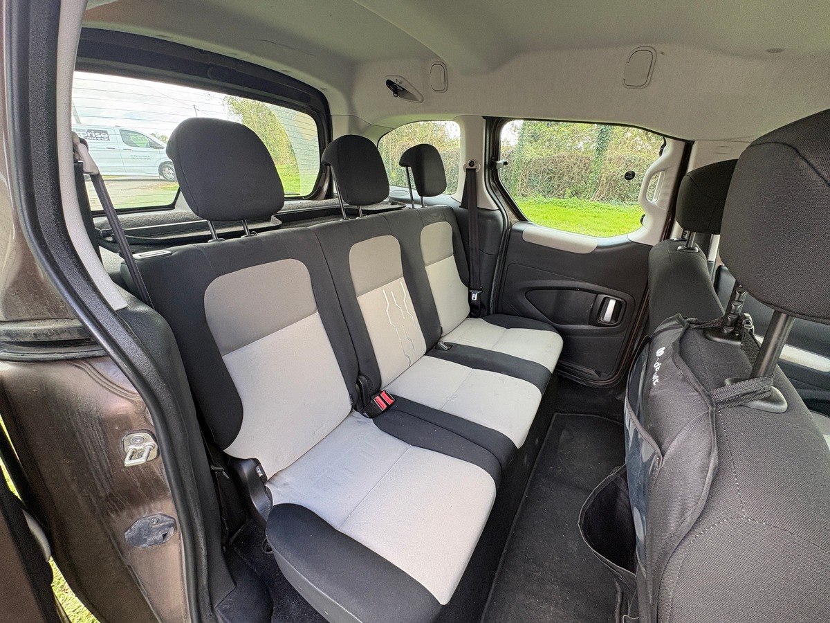 Peugeot Partner TEEPEE 1.6 HDI 92CV - DISTRIBUTION FAIT