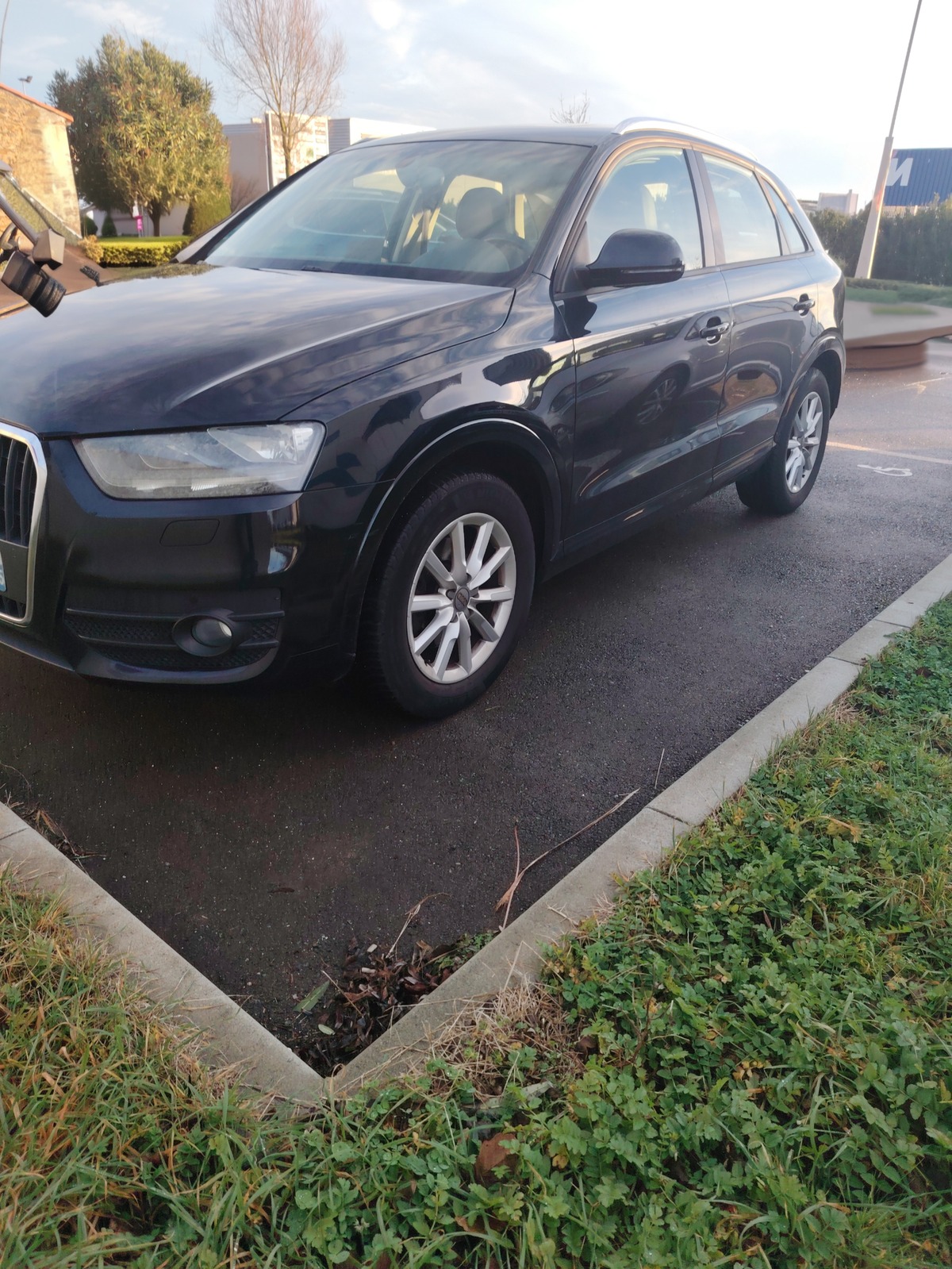 Audi Q3 2.0 tfsi 170 sline quattro stronic