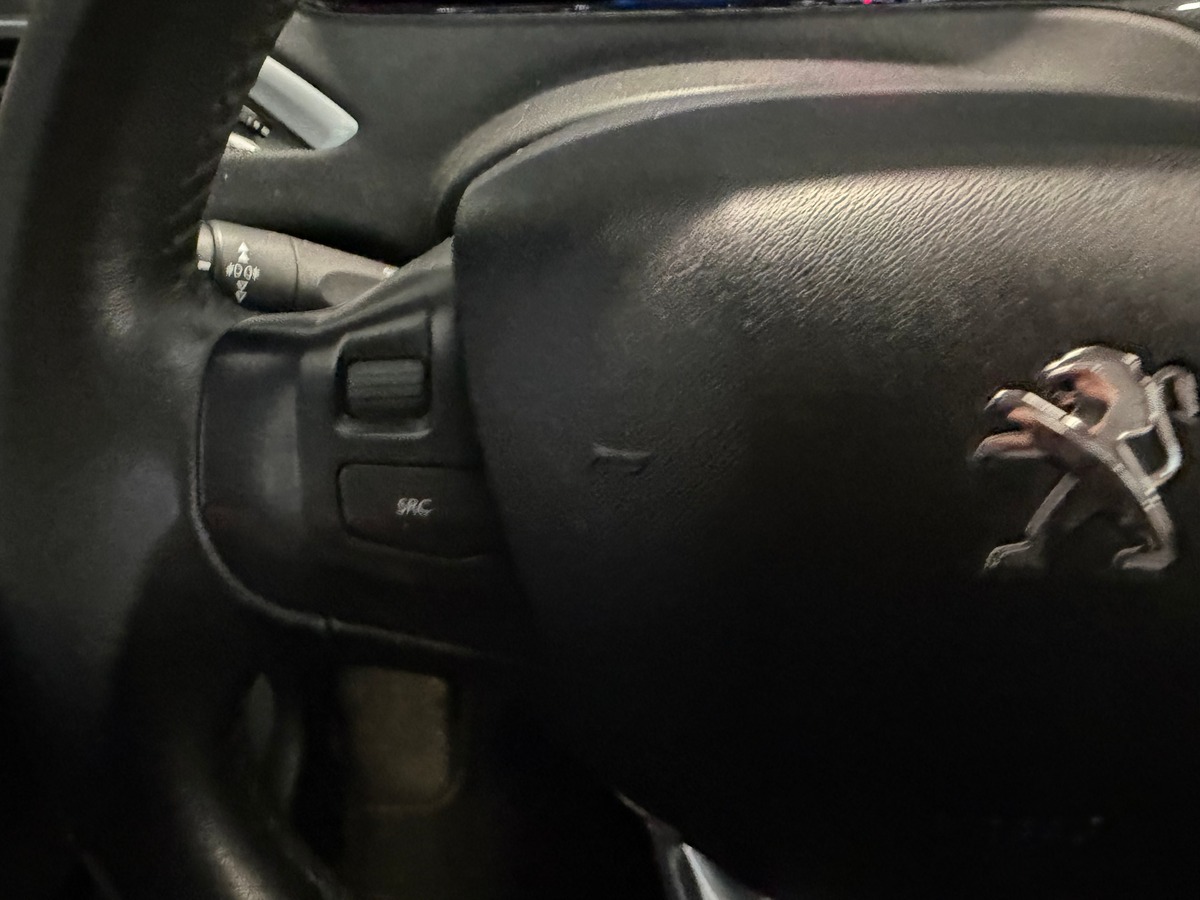Peugeot 208 1.6 vti Boite Automatique / Moteur à chaîne