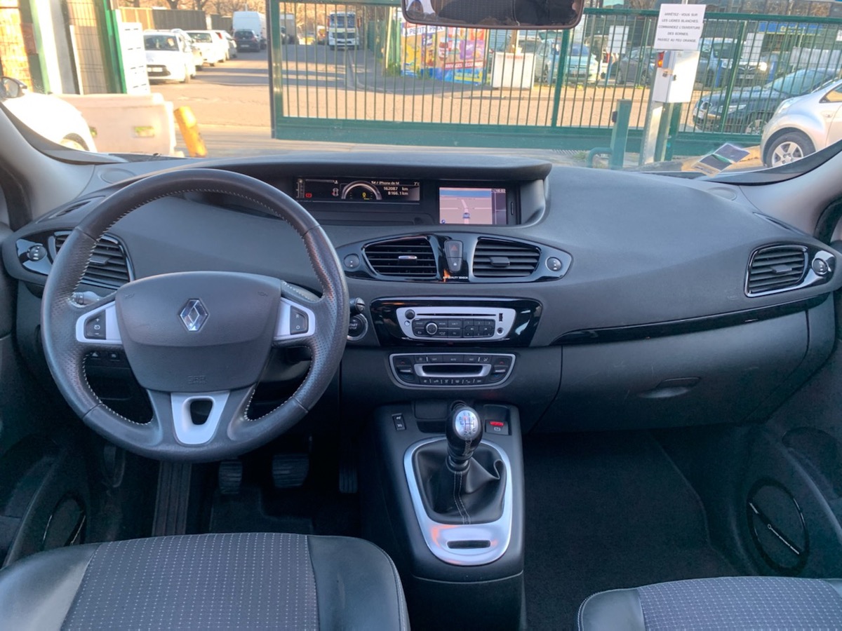 RENAULT Scenic 1.5 DCI 110 CV 1er mains 4XCB