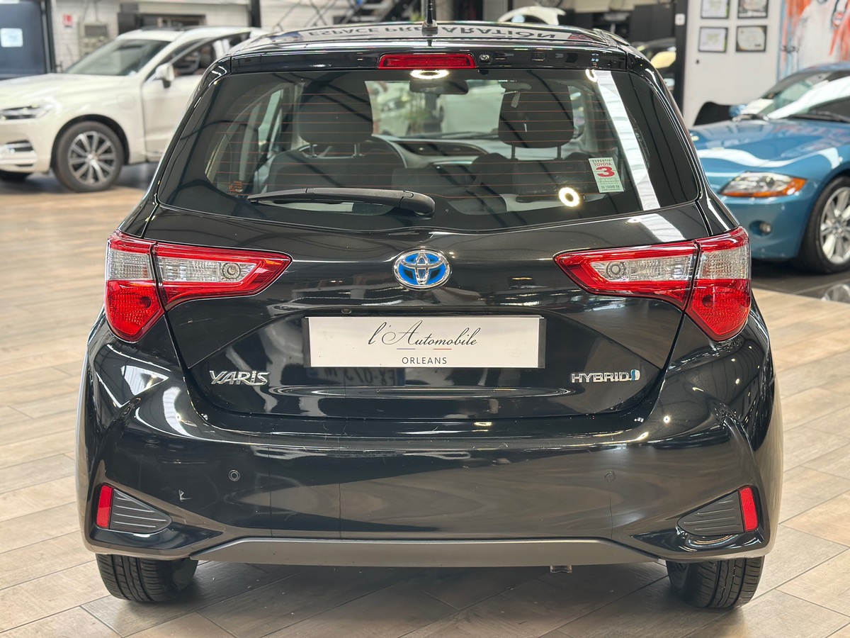 Toyota Yaris III (2) Hybrid 100H Dynamic 5P BVA a