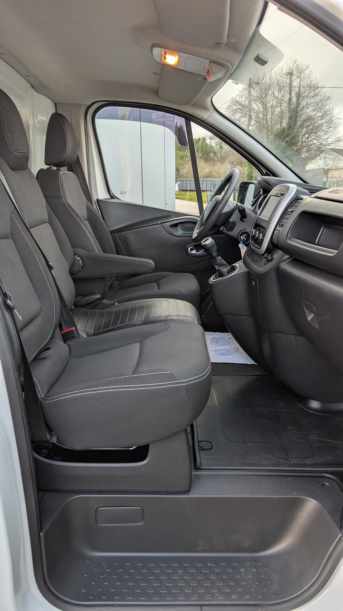 RENAULT Trafic 2.0 DCi 145 L2H1 - TVA récupérable