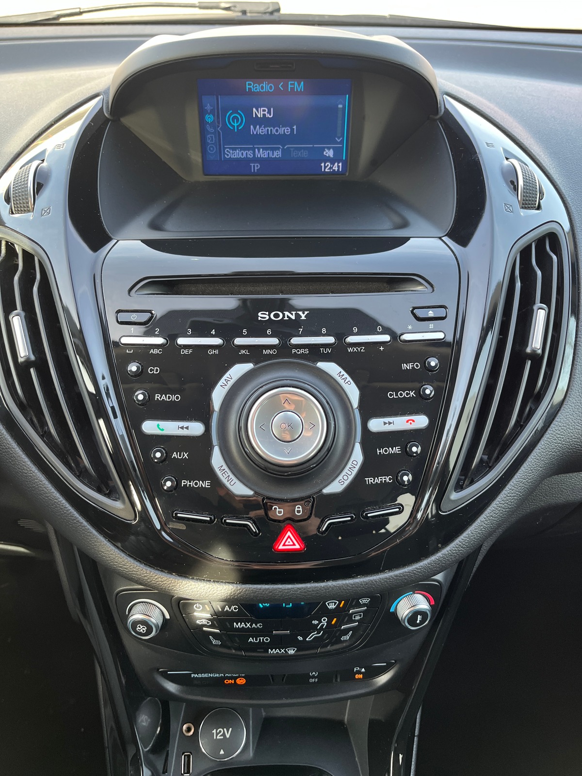 Ford BMAX 1.0 125ch TITANIUM, CAMERA, GPS, SIEGES CHAUFFANT, RADAR AVANT/ARRIERE