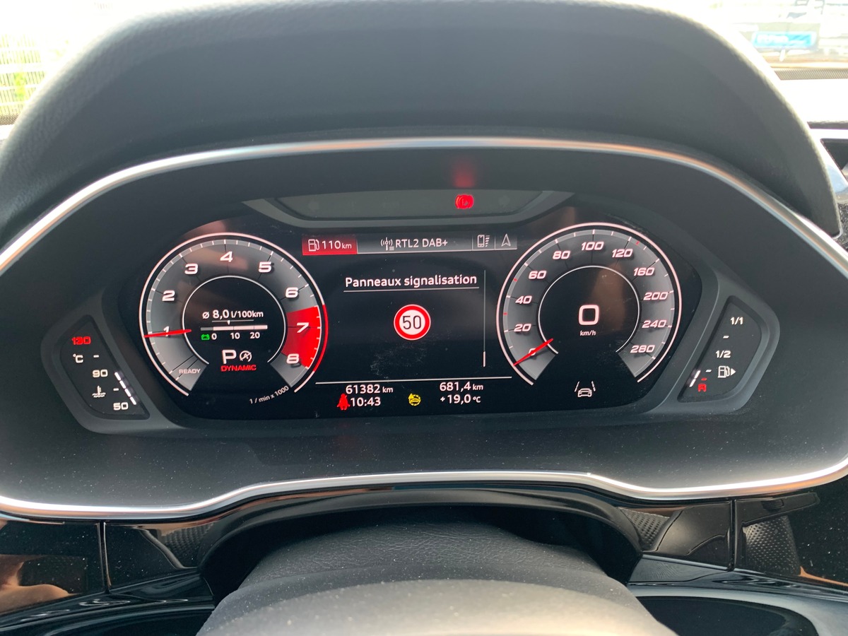 Audi Q3 150 ch | S-Line | Caméra de recul | Apple car Play Android Auto | GPS | Régulateur vitesse